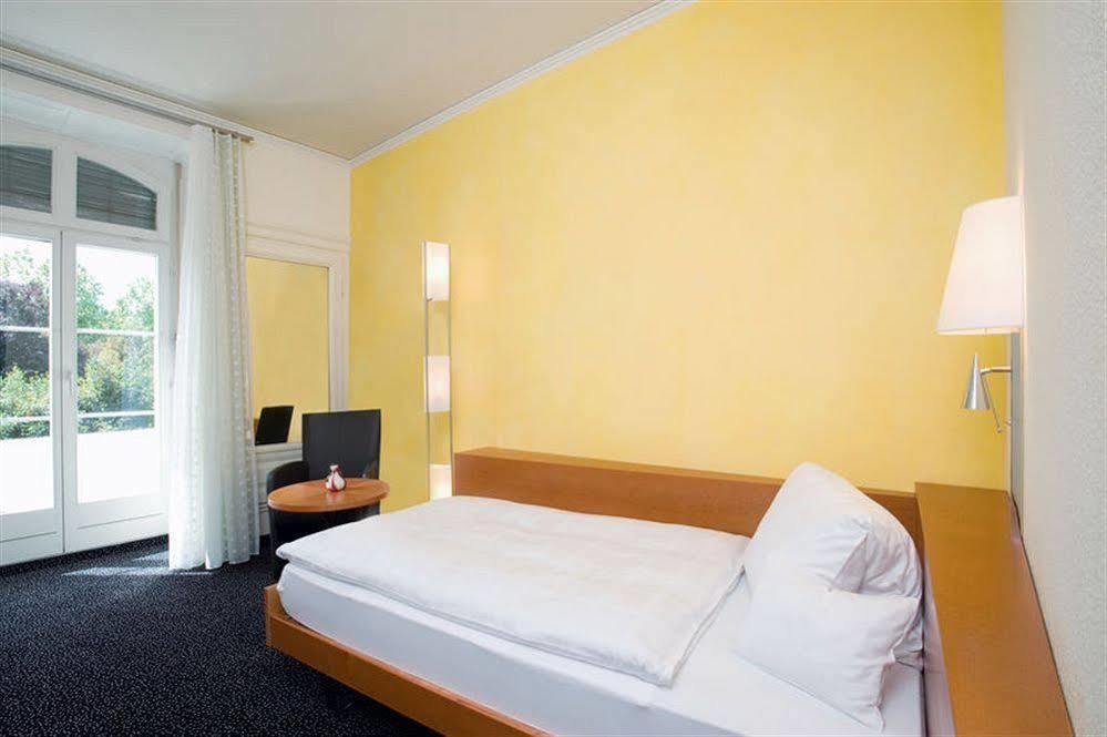 Hotel Schuetzen ไรน์เฟลเดน ภายนอก รูปภาพ